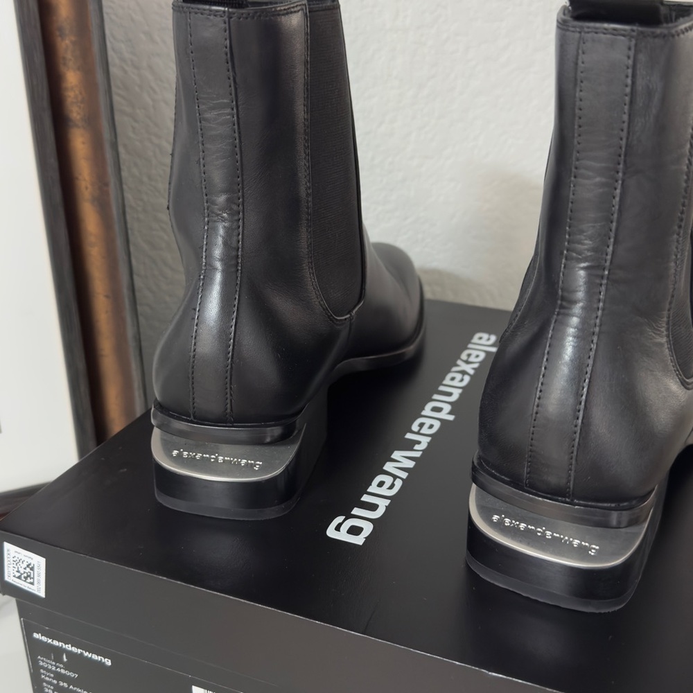 Alexander Wang Black Leather Chelsea Boots - Picture 10 of 14